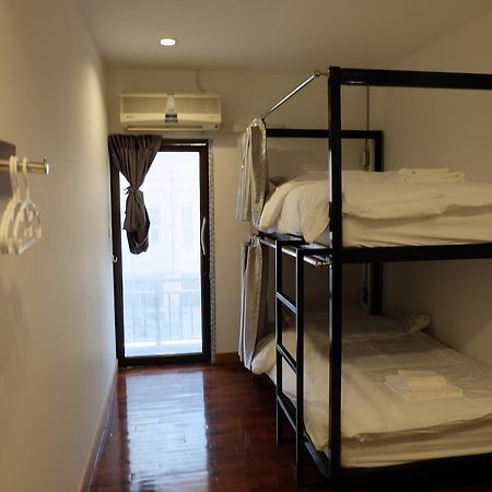 F Plus F Hostel Chiang Mai Exteriör bild