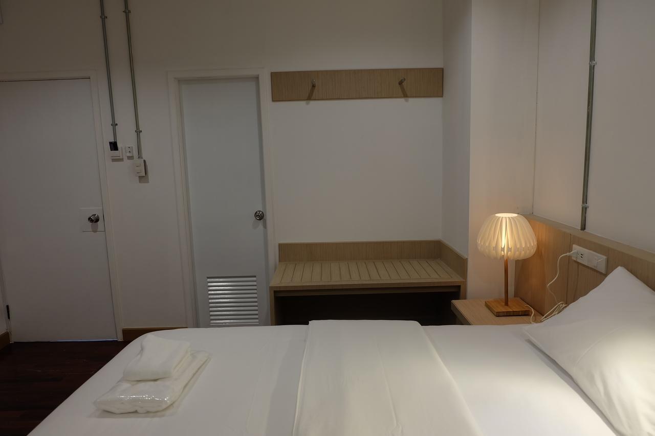 F Plus F Hostel Chiang Mai Exteriör bild