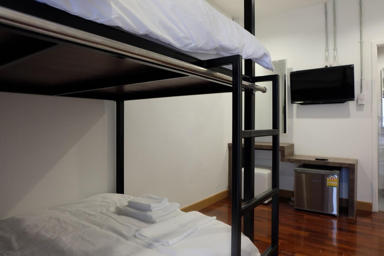 F Plus F Hostel Chiang Mai Exteriör bild